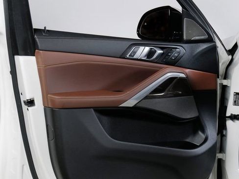 Used 2023 BMW X6 xDrive40i w/ Executive Package image 27