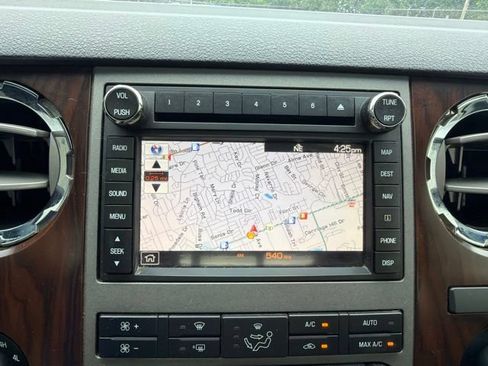 Used 2012 Ford F350 Lariat w/ Lariat Ultimate Pkg AWD/4WD image 21