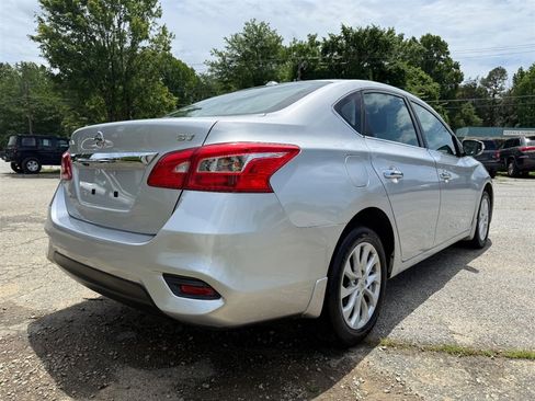 Used 2019 Nissan Sentra SV FWD image 5