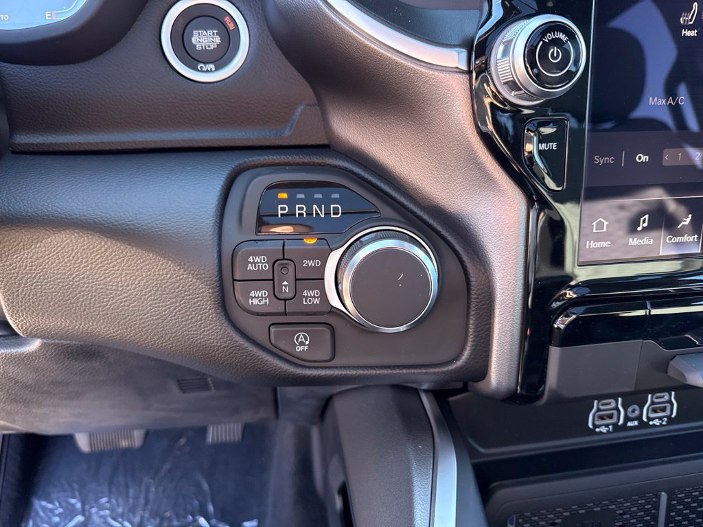 New 2026 RAM 1500 Big Horn AWD/4WD image 14