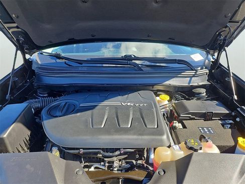 Used 2022 Jeep Cherokee Latitude Lux image 32