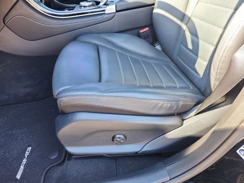 Used 2019 Mercedes-Benz GLC 300 image 25