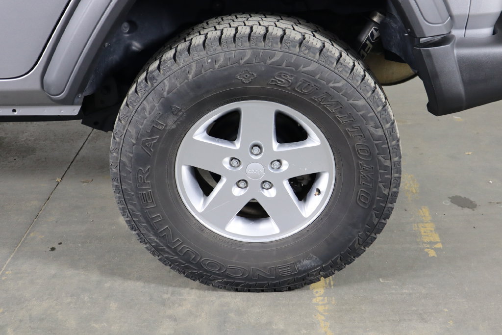 Used 2018 Jeep Wrangler Unlimited Sport AWD/4WD image 35