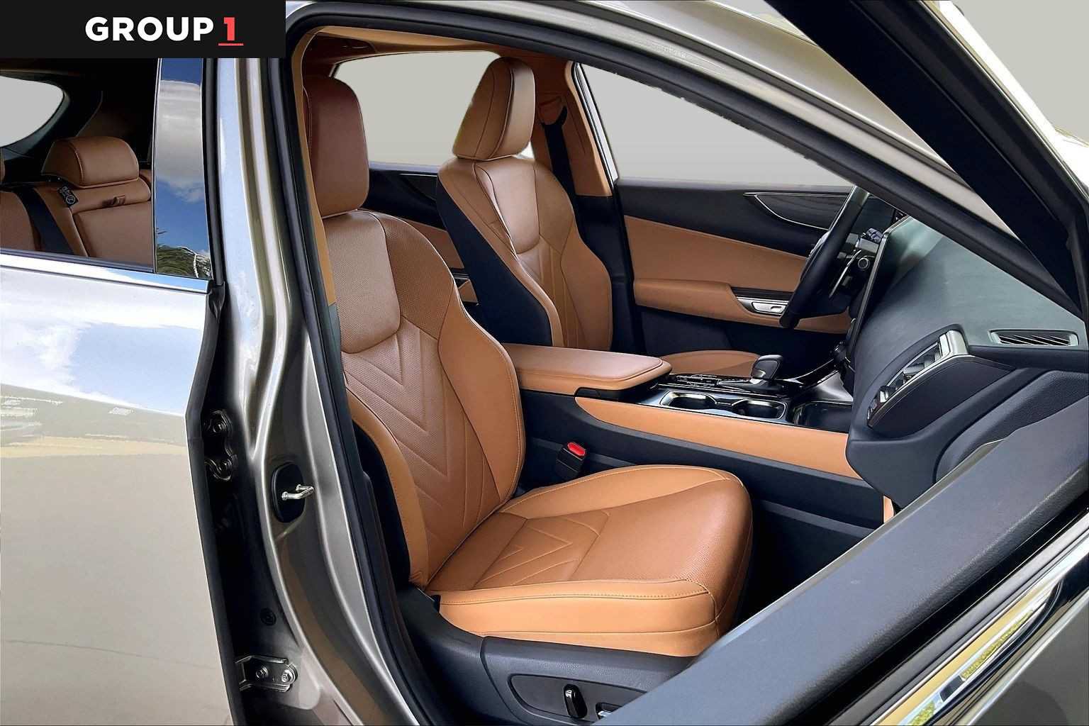 Used 2026 Lexus NX 450h+ AWD w/ Luxury Package image 8