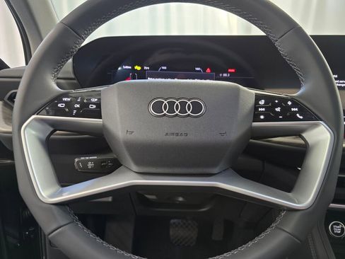 New 2025 Audi Q5 Premium Plus image 14