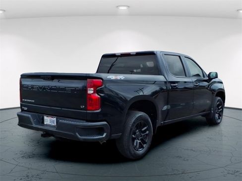 Used 2023 Chevrolet Silverado 1500 LT image 3