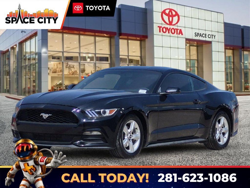 Used 2017 Ford Mustang Coupe RWD image 1