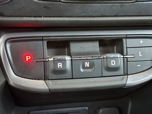 Used 2024 GMC Terrain AT4 w/ LPO, Floor Liner Package AWD/4WD image 32