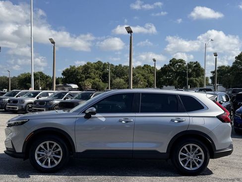 Used 2023 Honda CR-V EX image 8