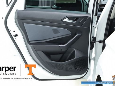 Used 2025 Volkswagen Jetta SE w/ Sunroof Package image 54