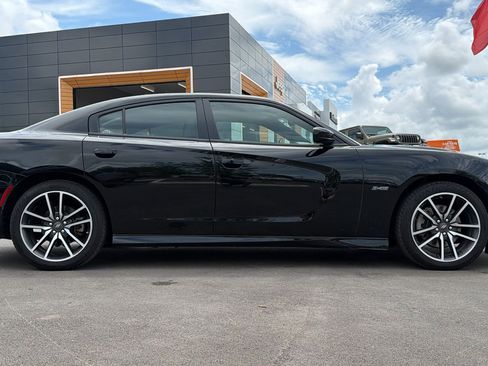 Used 2023 Dodge Charger R/T w/ Plus Group RWD image 5