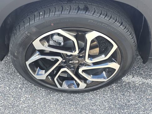 Used 2024 Chevrolet Trax RS w/ Sunroof Package image 10