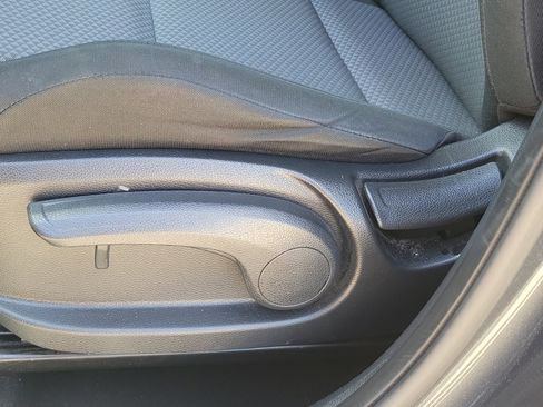 Used 2023 Kia Soul LX w/ LX Technology Package image 24