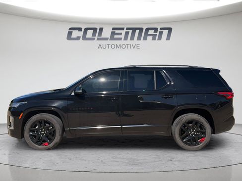 Used 2022 Chevrolet Traverse Premier w/ Redline Edition AWD/4WD image 2