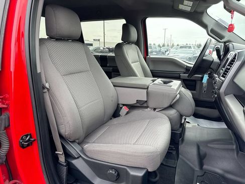 Used 2016 Ford F150 XLT AWD/4WD image 23