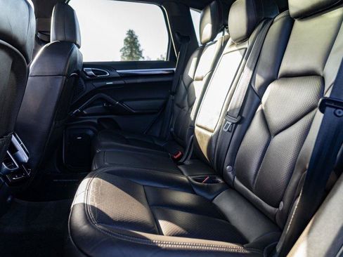 Used 2016 Porsche Cayenne S w/ Premium Plus Package image 25