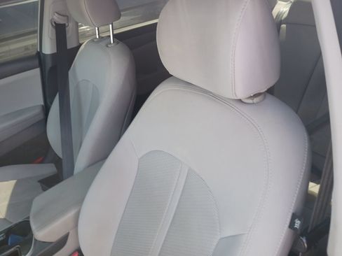 Used 2018 Hyundai Sonata SE FWD image 4