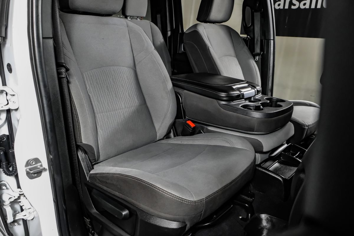 Used 2024 RAM 3500 Big Horn AWD/4WD image 29
