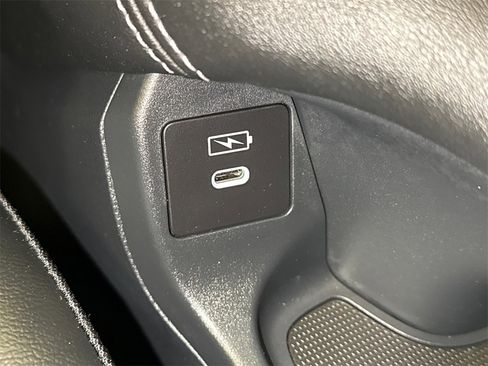 Certified 2026 Honda HR-V EX-L image 30