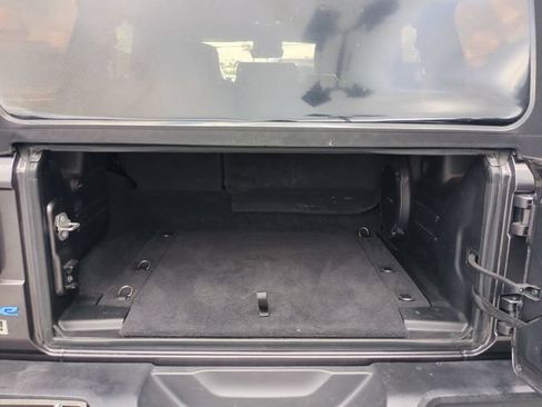 Used 2021 Jeep Wrangler Unlimited Sahara w/ Safety Group AWD/4WD image 14