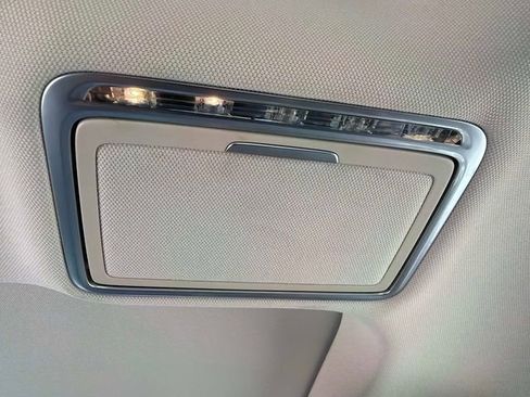 Used 2014 Mercedes-Benz SL 550 w/ Sport Wheel Package image 44