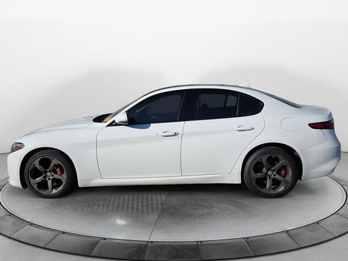 Used 2017 Alfa Romeo Giulia AWD w/ Sport Appearance Package image 2