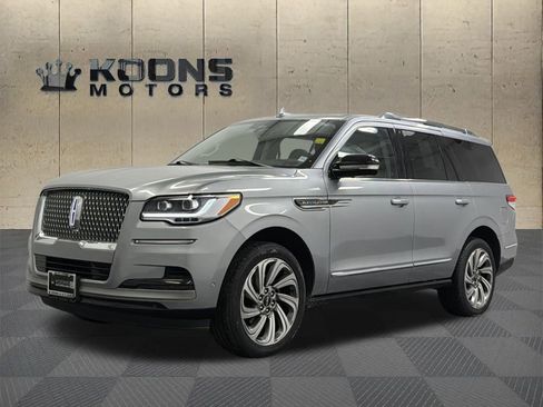 Certified 2023 Lincoln Navigator Reserve image 1