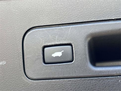 Used 2017 Acura MDX FWD image 13