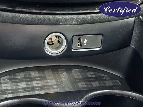 Used 2019 MINI Cooper Clubman S w/ Signature Upholstery Package image 28