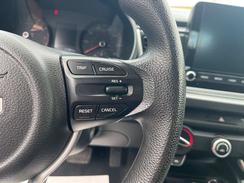 Used 2022 Kia Rio S FWD image 14