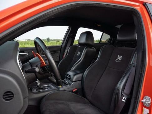 Used 2017 Dodge Charger R/T Scat Pack w/ Beats Audio Group RWD image 14