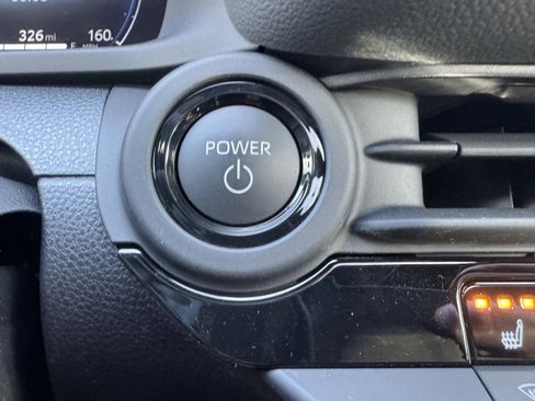 Used 2026 Toyota Crown Platinum image 26