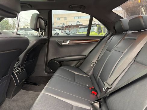 Used 2013 Mercedes-Benz C 250 Sedan image 23