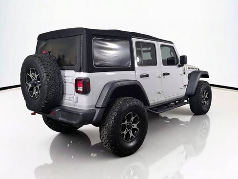 Used 2018 Jeep Wrangler Unlimited Rubicon w/ Cold Weather Group AWD/4WD image 5