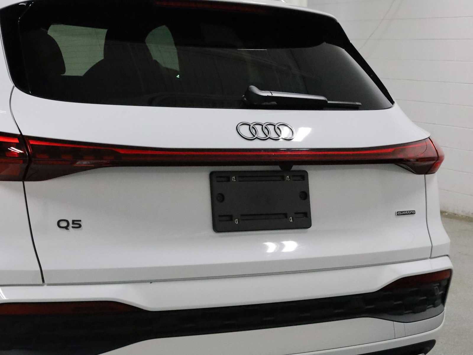Certified 2025 Audi Q5 Premium AWD/4WD image 8
