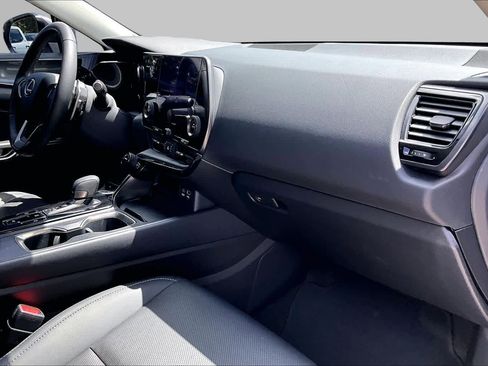 Used 2024 Lexus NX 250 FWD w/ Towing Package (2000 Lbs) image 19