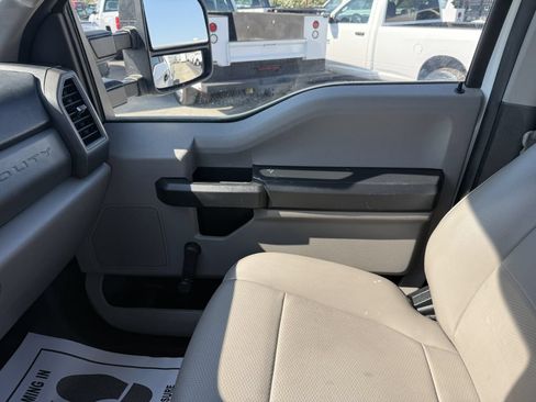 Used 2017 Ford F250 XL AWD/4WD image 19