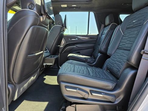 Used 2021 Cadillac Escalade Sport Platinum image 20