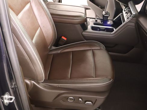 Used 2024 GMC Sierra 1500 Denali w/ Denali Reserve Package image 13