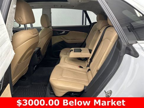 Used 2019 Audi Q8 Prestige image 23