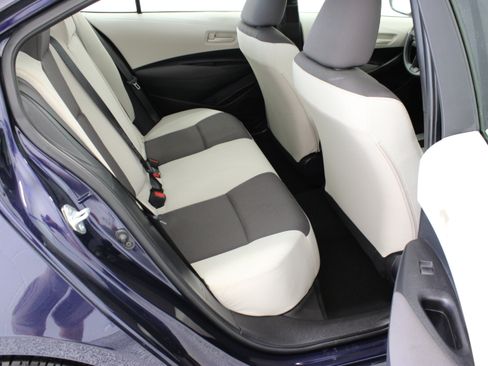 Used 2025 Toyota Corolla LE FWD image 29