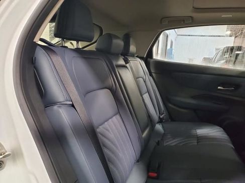 Used 2024 Nissan Ariya AWD image 15