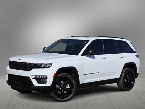 Used 2024 Jeep Grand Cherokee Limited w/ Luxury Tech Group II image 1