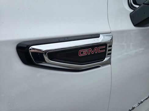 Used 2025 GMC Yukon Elevation w/ LPO, Elevation Black Package RWD image 29
