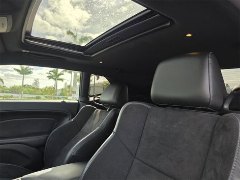 Used 2019 Dodge Challenger R/T w/ Plus Package image 16