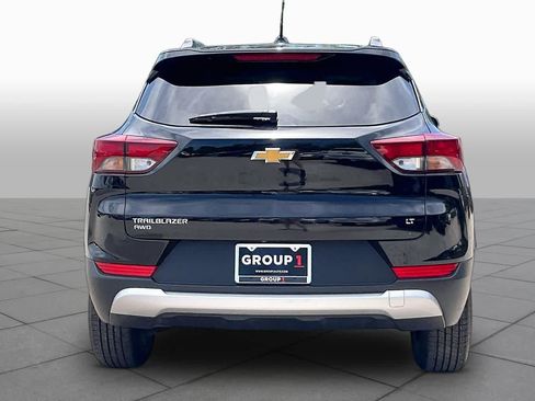 Used 2025 Chevrolet TrailBlazer LT AWD/4WD image 5