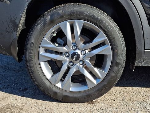 Certified 2023 Kia Seltos LX image 9