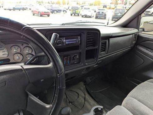 Used 2005 Chevrolet Silverado 1500 LS image 18