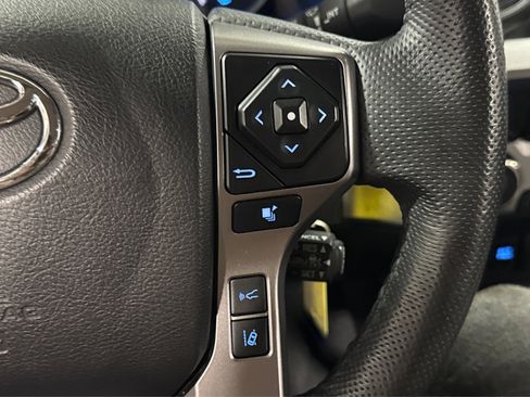 Used 2022 Toyota Tacoma SR5 image 24