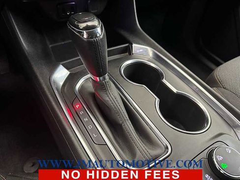 Used 2019 Chevrolet Traverse LT image 32